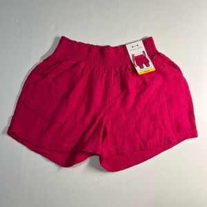 Three dots shorts multiple sizes color fuchis